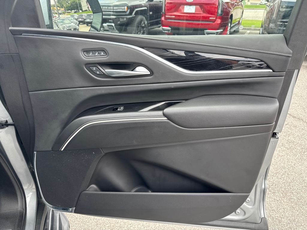 2023 Cadillac Escalade Sport photo 13