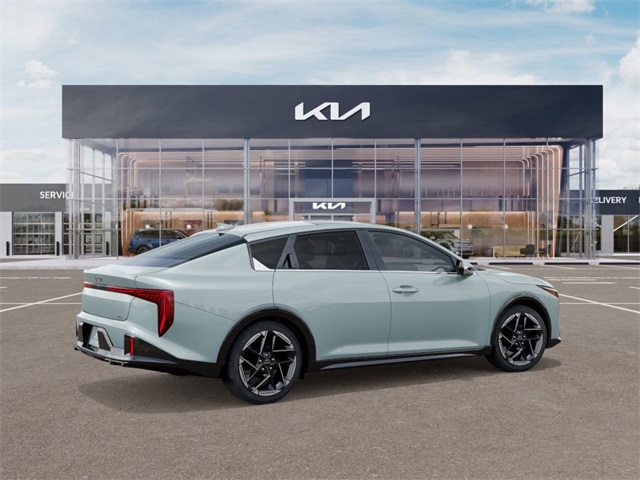 2025 Kia K4 GT-Line photo 6