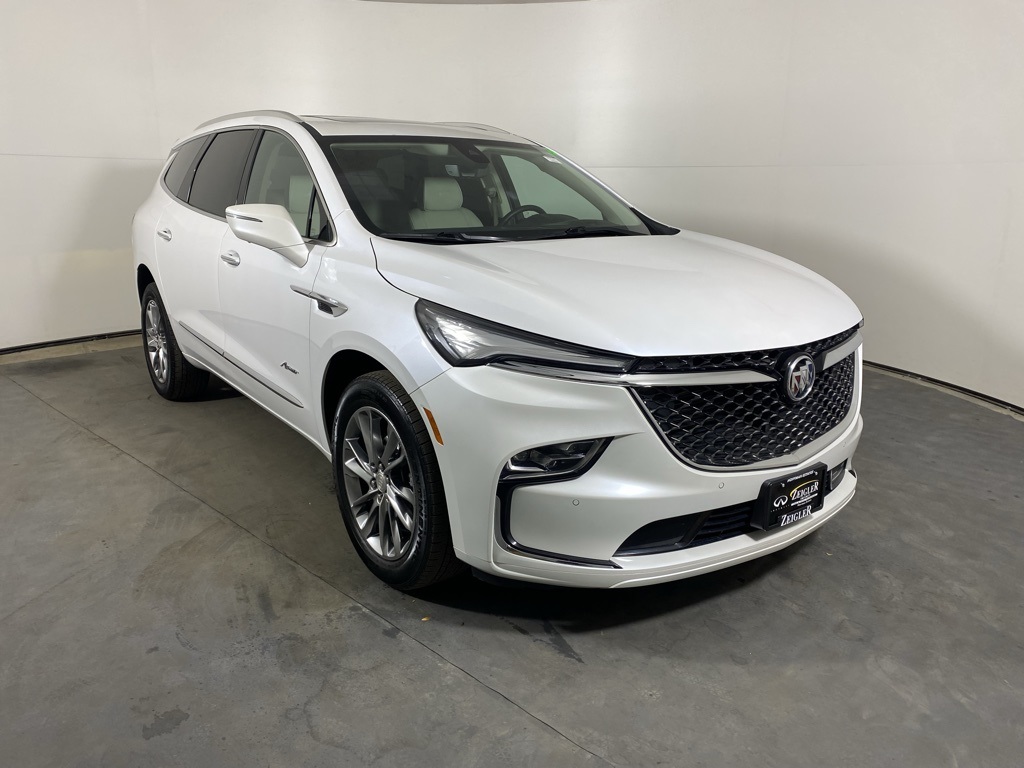 2022 Buick Enclave Avenir photo 2