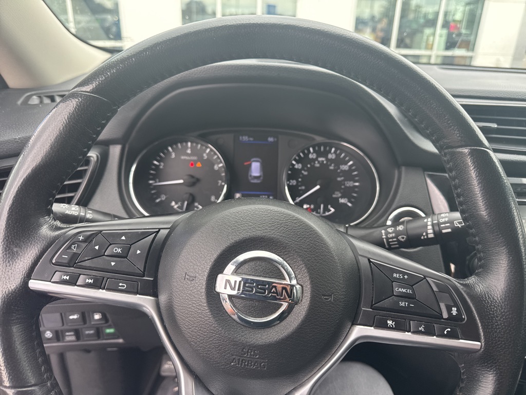 2018 Nissan Rogue SV photo 3