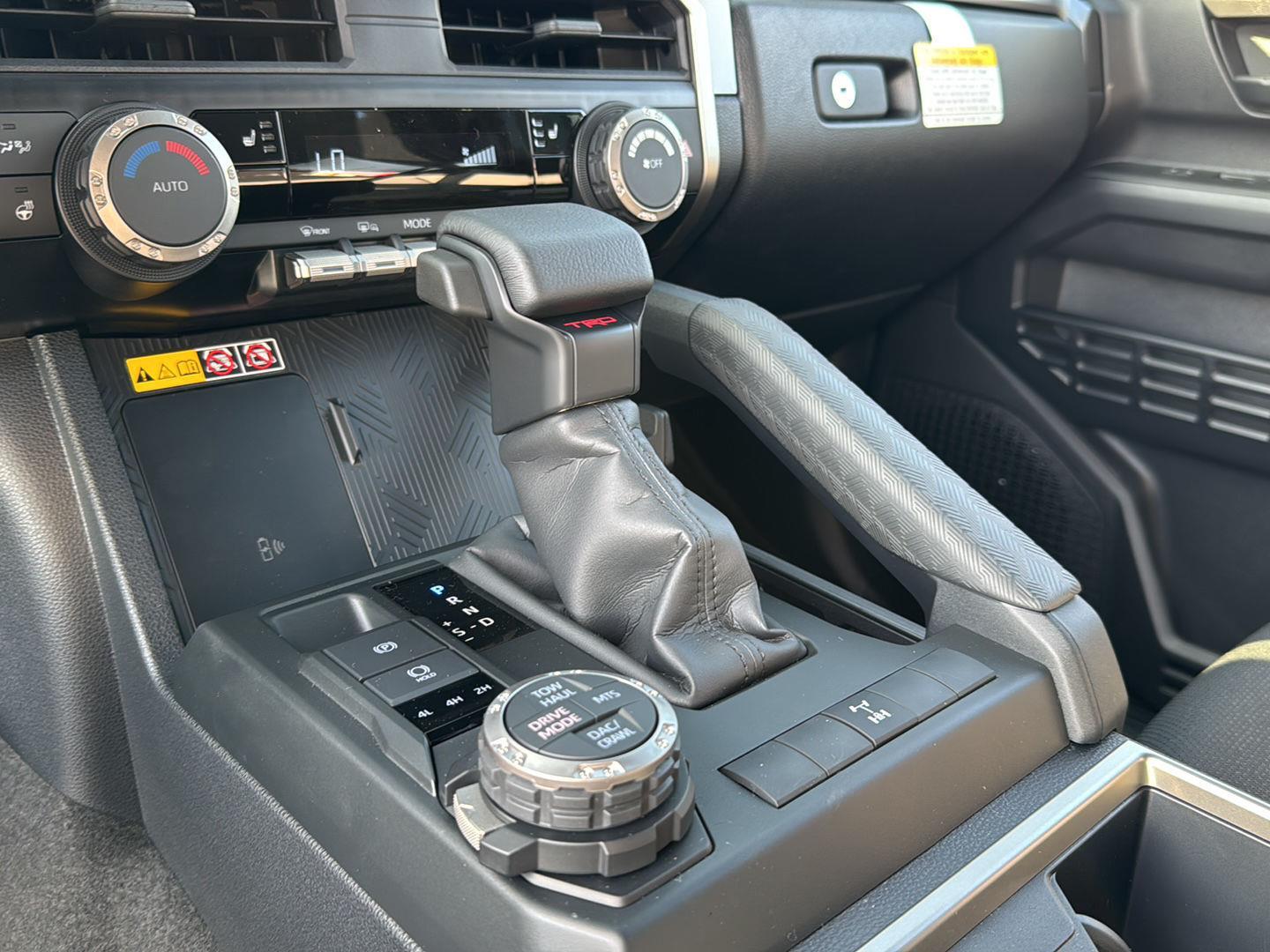 2025 Toyota 4Runner TRD Off-Road photo 25