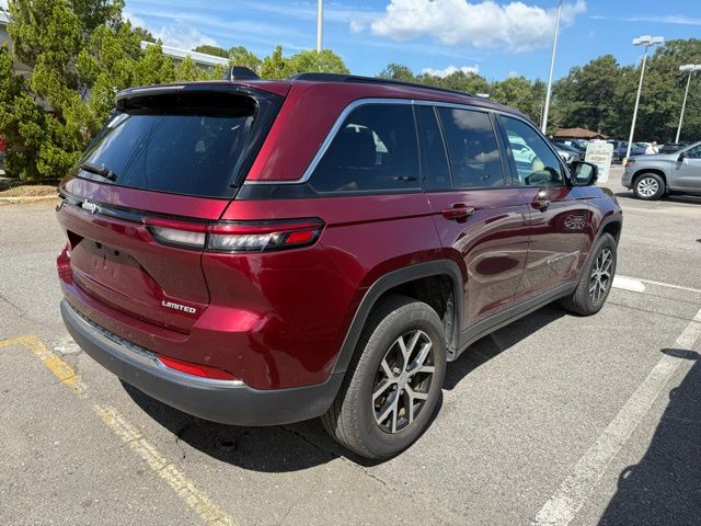 2024 Jeep Grand Cherokee Limited photo 4
