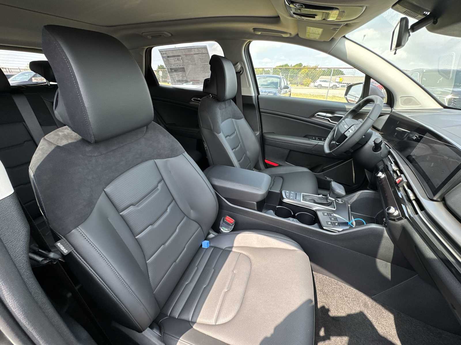2026 Kia Sportage photo 17