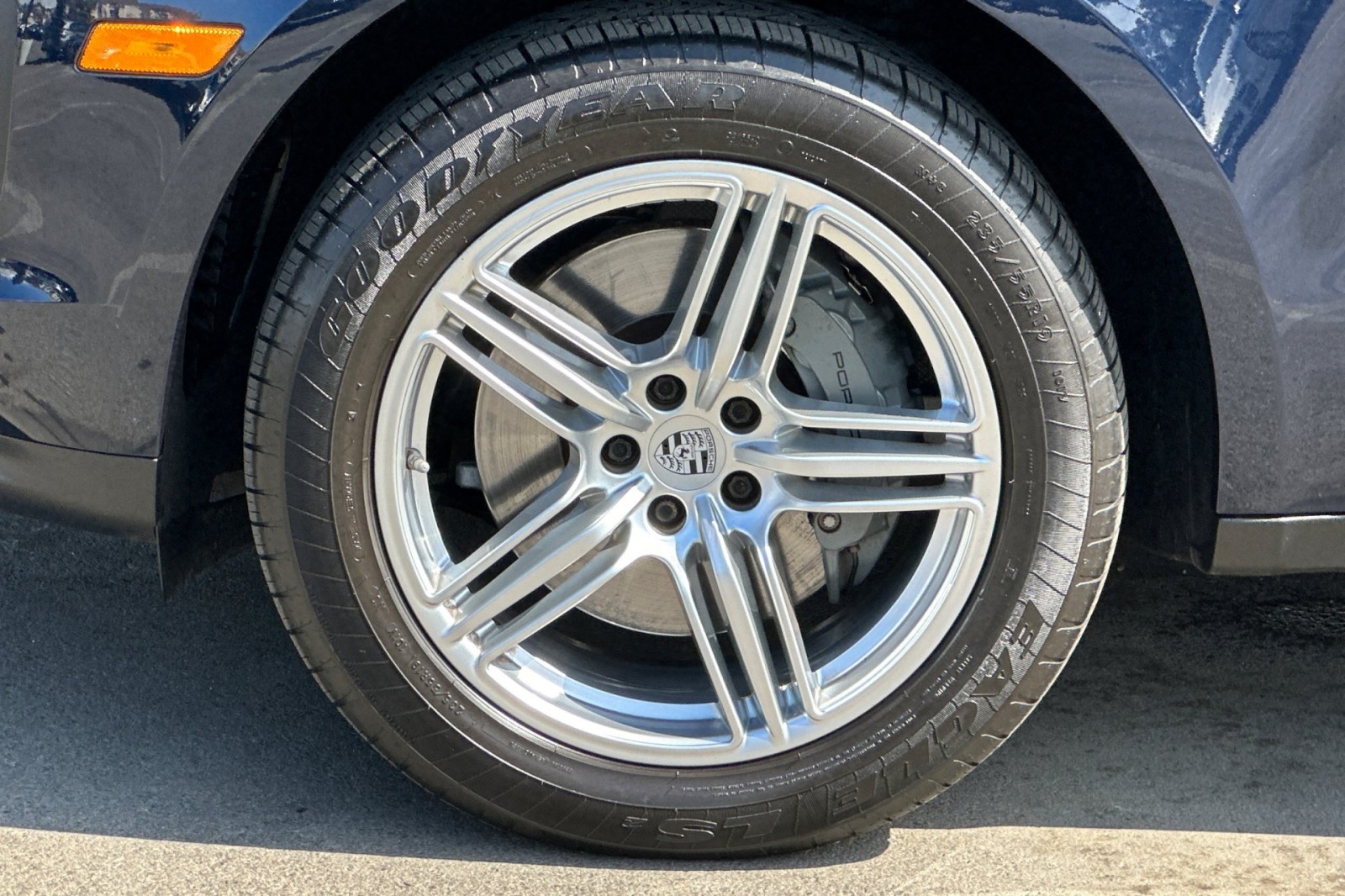 2019 Porsche Macan S photo 36