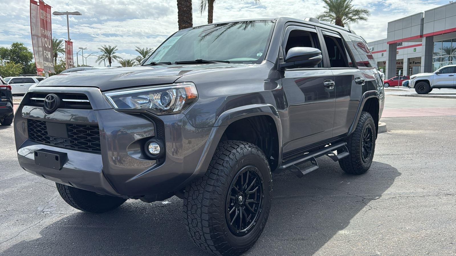 2023 Toyota 4Runner SR5 Premium photo 3