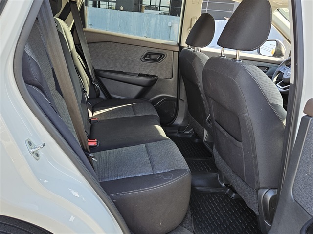 2022 Nissan Rogue S photo 4