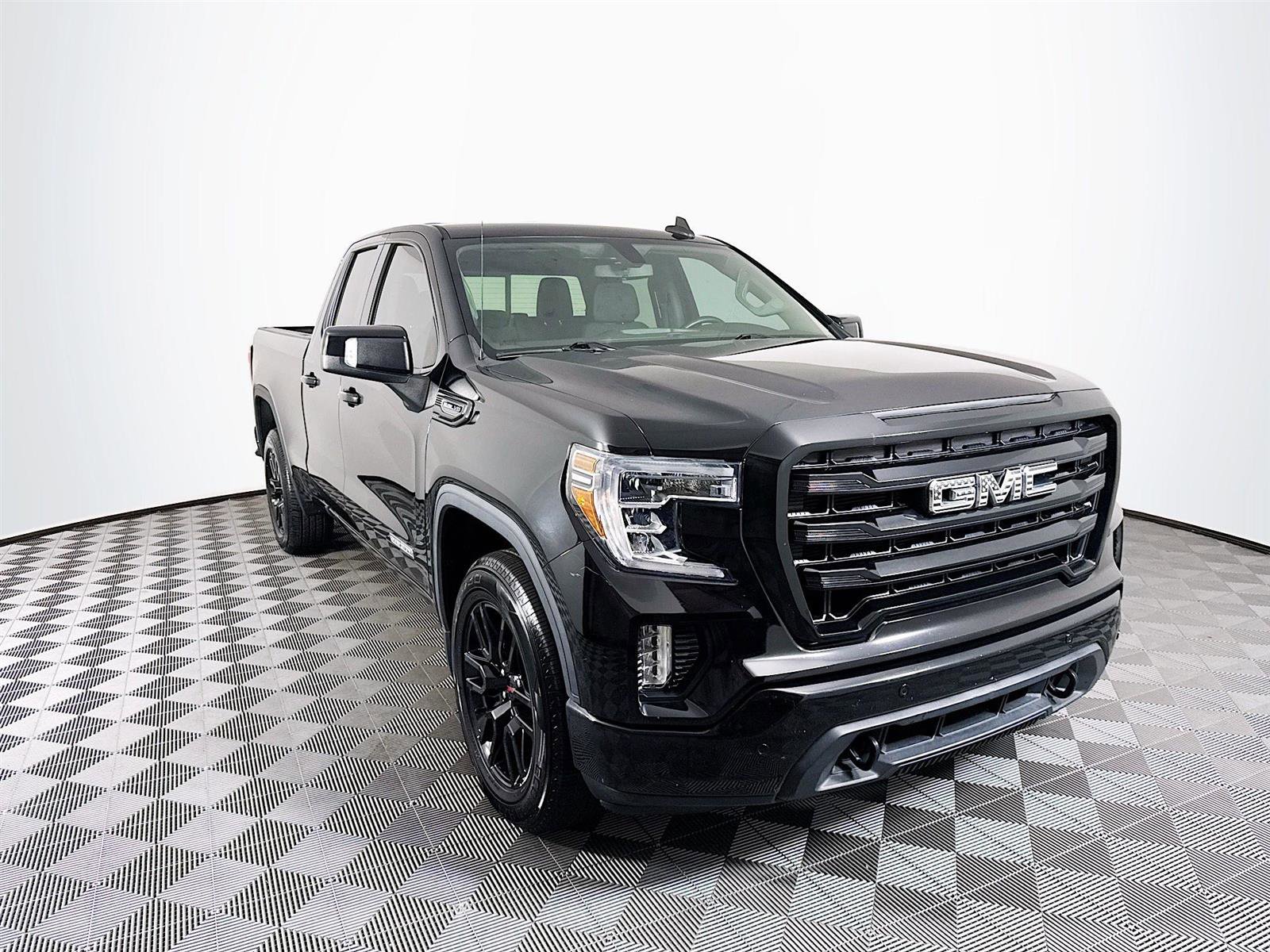 2020 GMC Sierra 1500 Elevation's photo