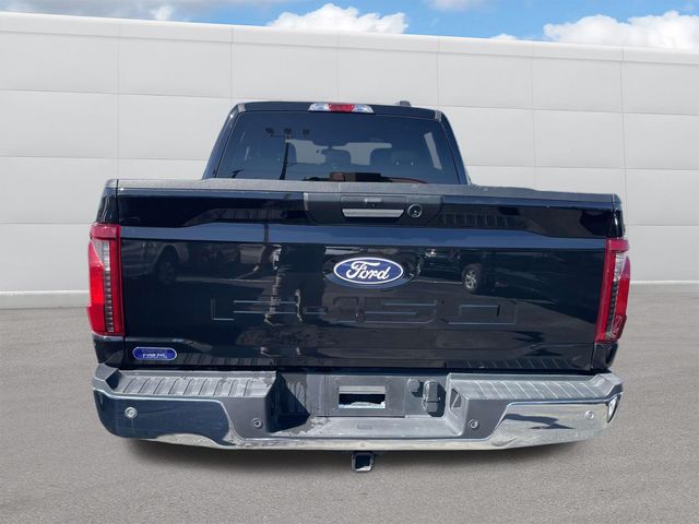 2024 Ford F-150 XLT photo 4