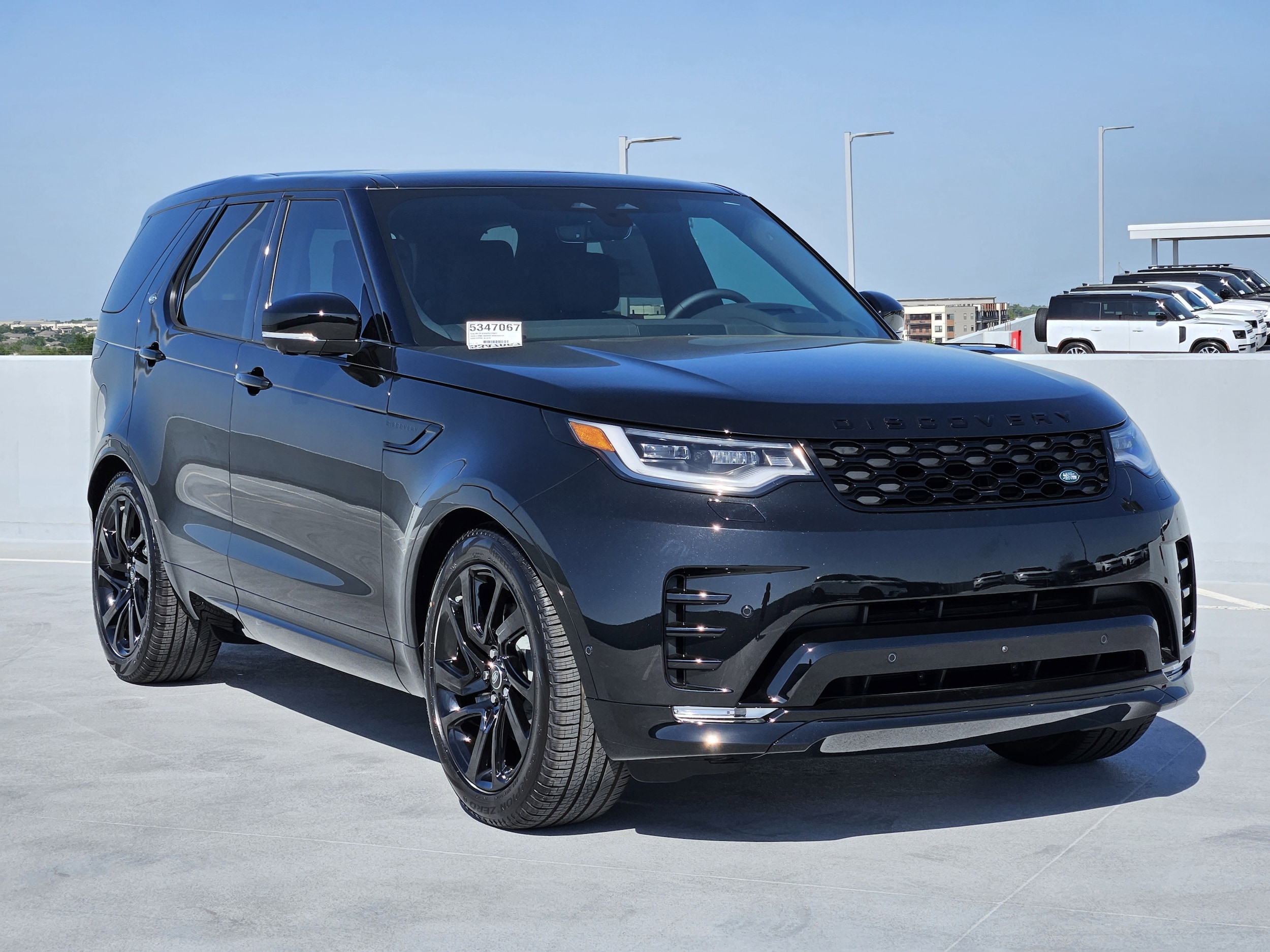2025 Land Rover Discovery SE photo 3