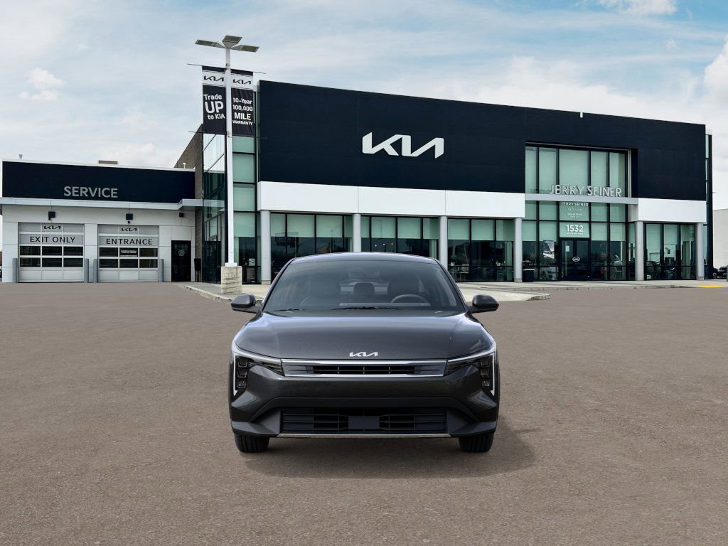 2025 Kia K4 EX photo 2