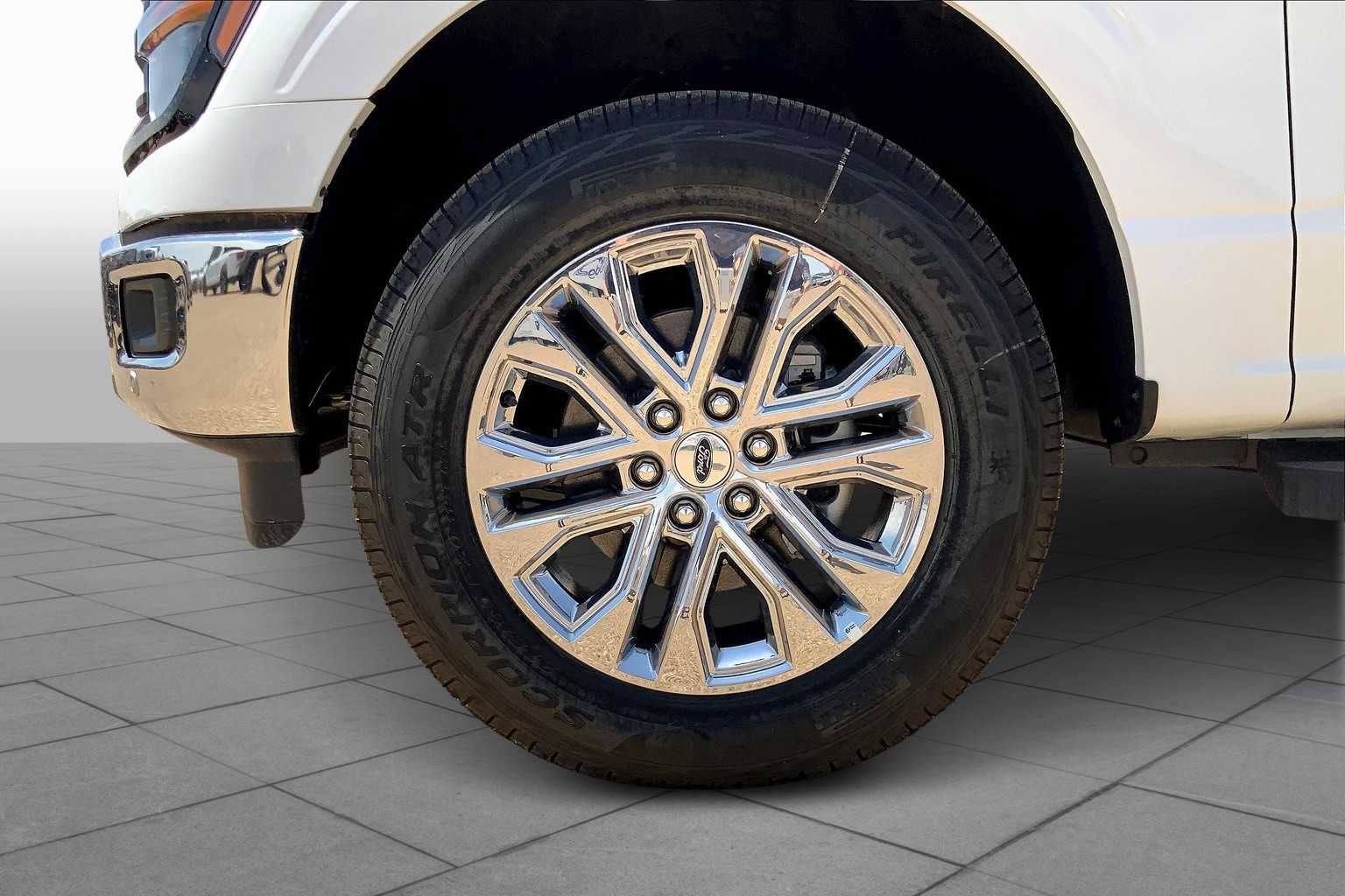 2025 Ford F-150 XLT photo 10