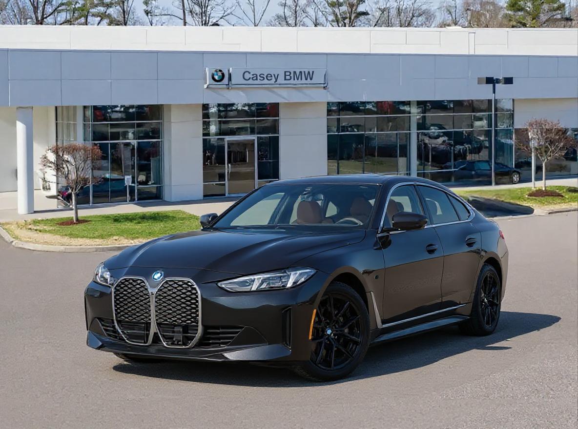 2025 BMW i4 40's photo