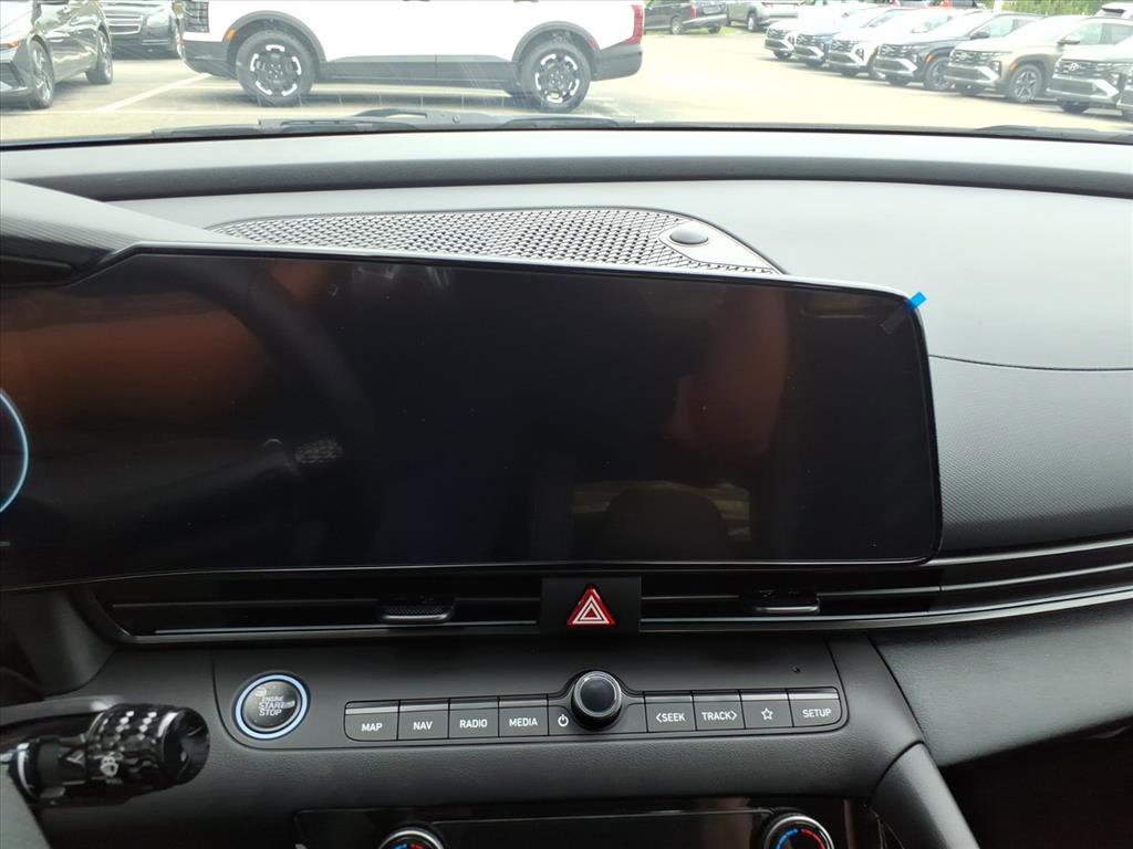 2025 Hyundai Elantra N photo 6