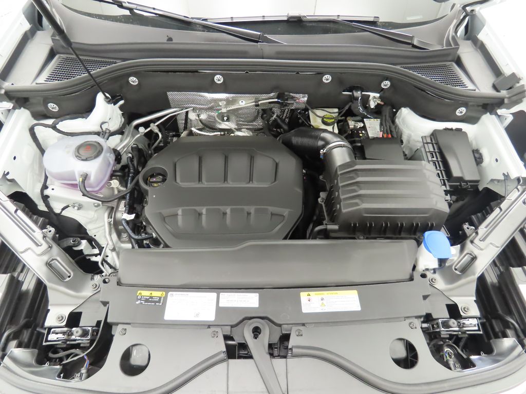 2025 Volkswagen Atlas SEL Premium R-Line photo 29