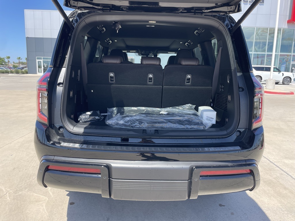 2025 Nissan Armada Platinum photo 4