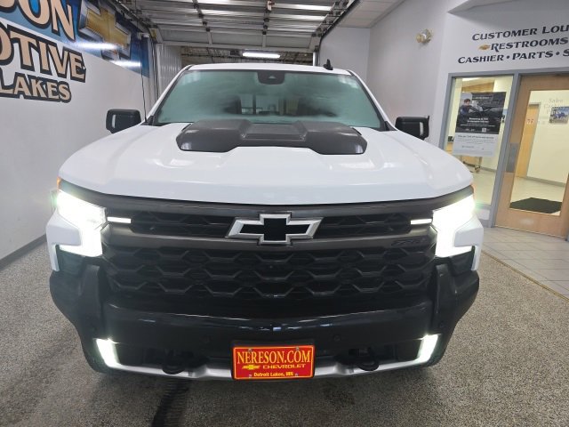 Used 2025 Chevrolet Silverado 1500 ZR2 with VIN 3GCUKHE86SG135653 for sale in Detroit Lakes, Minnesota