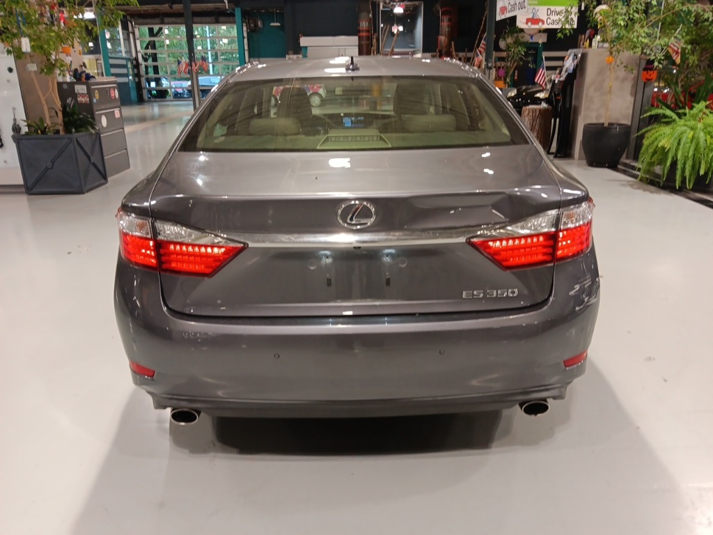 2014 Lexus ES 350 photo 6