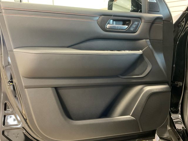 2025 Nissan Armada photo 18