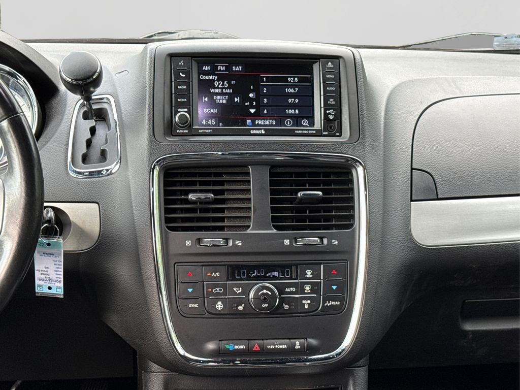 2015 Dodge Grand Caravan R/T photo 19
