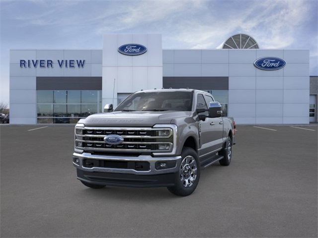 2025 Ford F-350 Lariat photo 2