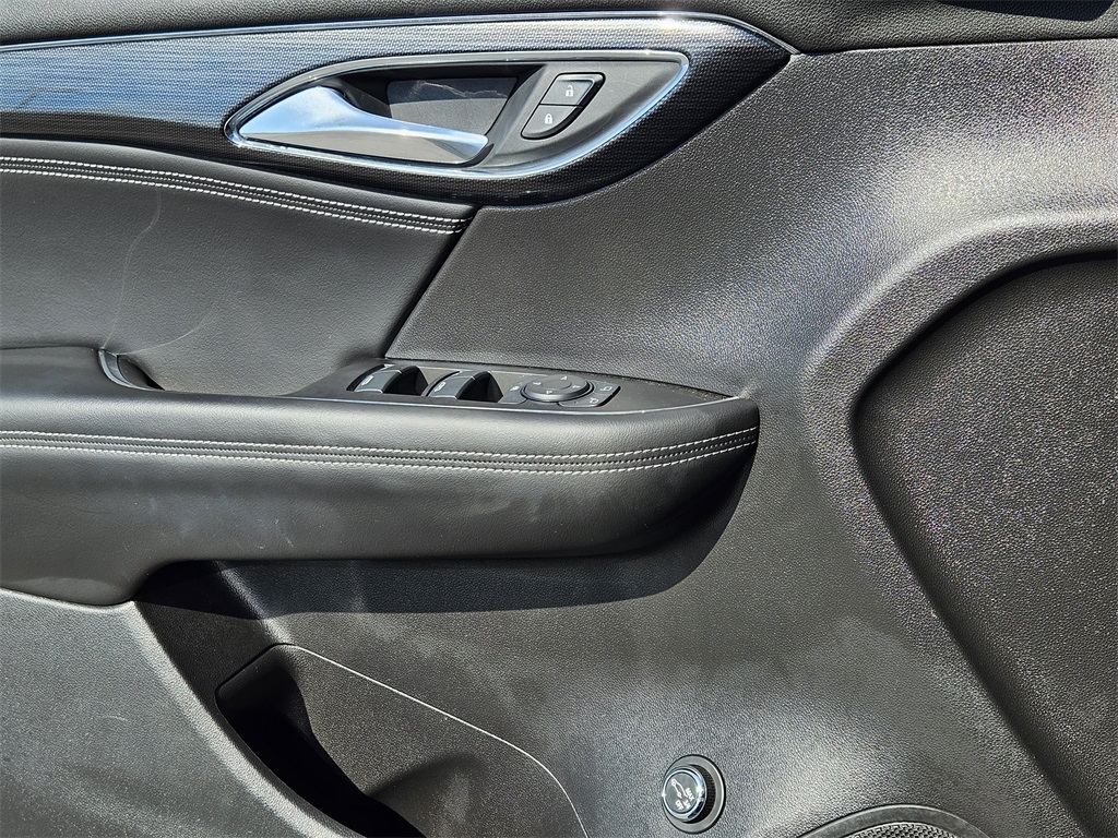 2022 Buick Envision Preferred photo 16