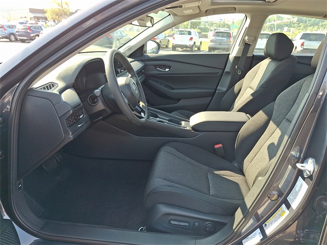 2025 Honda Accord 1.5T SE photo 9