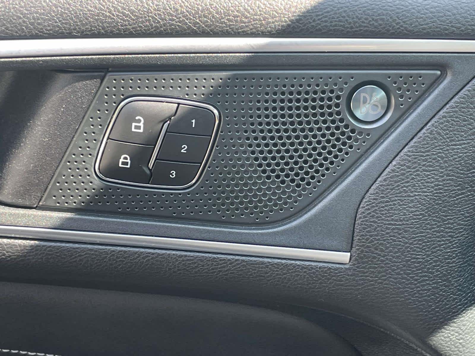 2024 Ford Edge Titanium photo 25