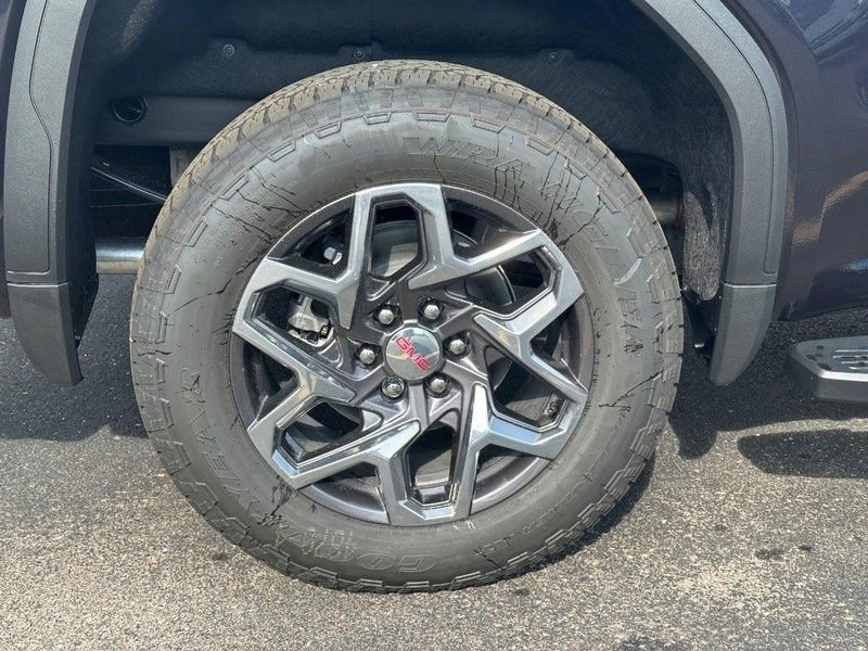 2026 Gmc Sierra 1500 SLT photo 4