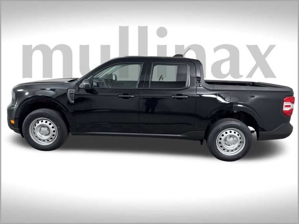 2025 Ford Maverick XL photo 2