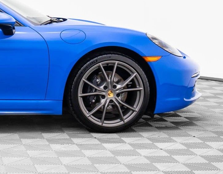 2025 Porsche Cayman Base S photo 27