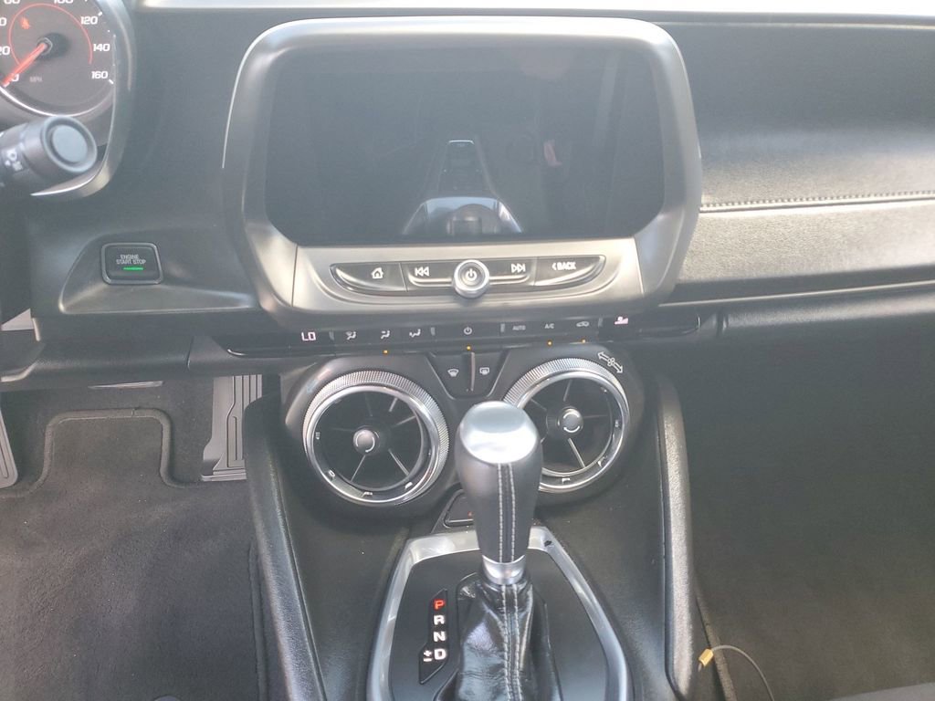 2018 Chevrolet Camaro 1LS 1LT photo 26