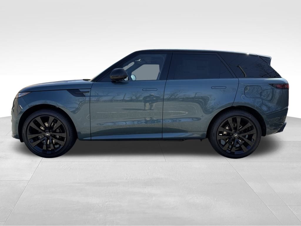 2025 Land Rover Range Rover Sport SE photo 8