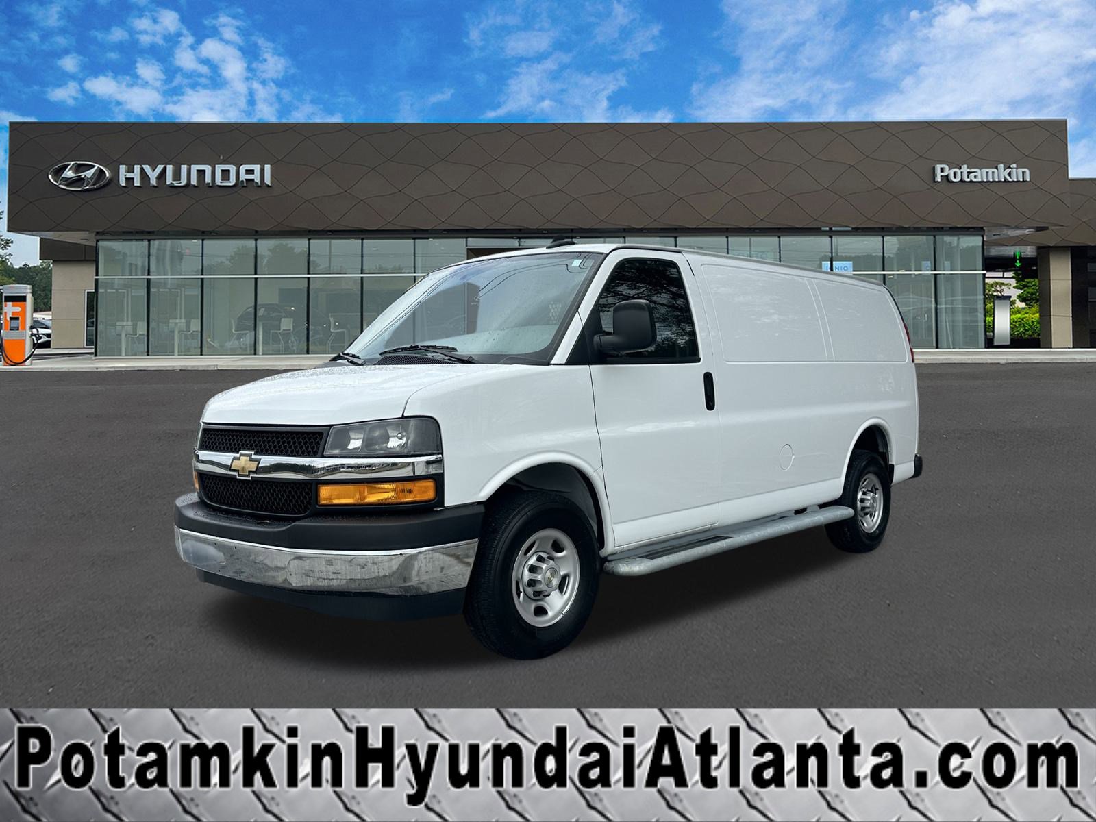 2024 Chevrolet Express Cargo Work Van's photo