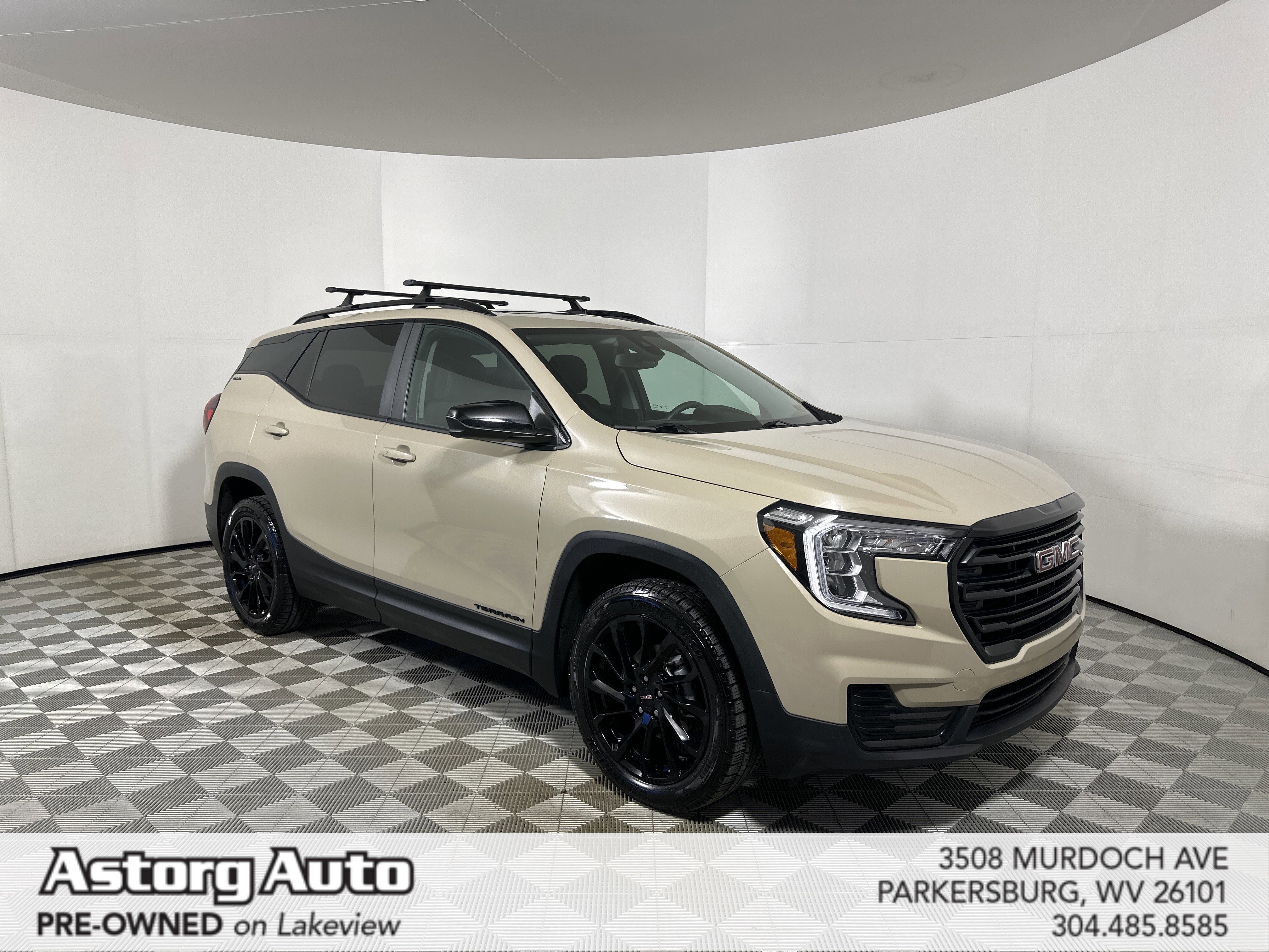 2023 GMC Terrain SLE's photo