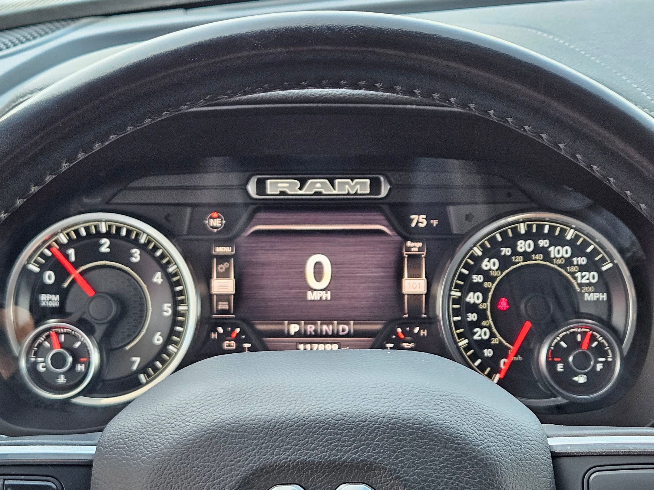 2022 Ram 2500 Laramie photo 16