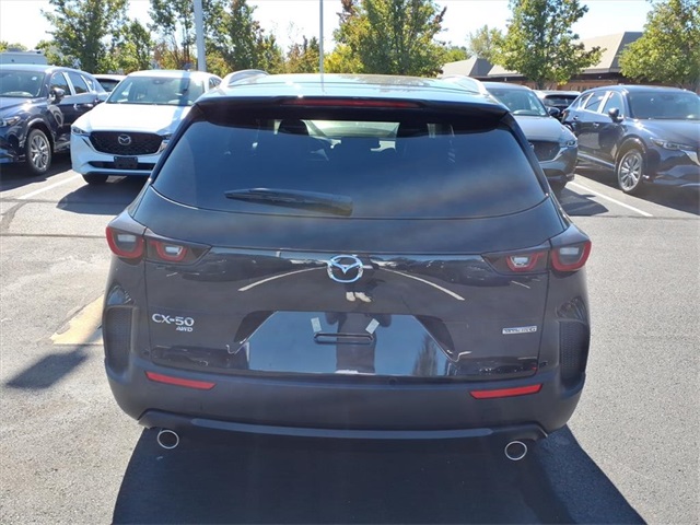 2025 Mazda CX-50 Preferred photo 4