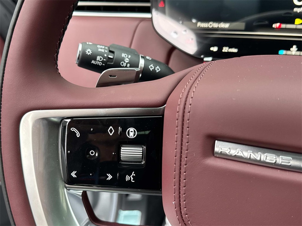 2025 Land Rover Range Rover SE photo 25