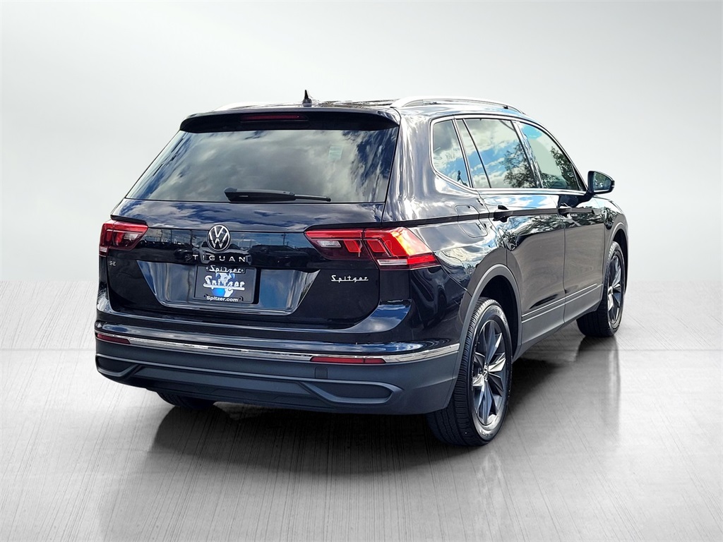2024 Volkswagen Tiguan SE Wolfsburg Edition photo 2