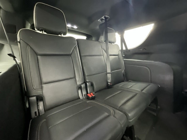 2022 Gmc Yukon XL SLT photo 2