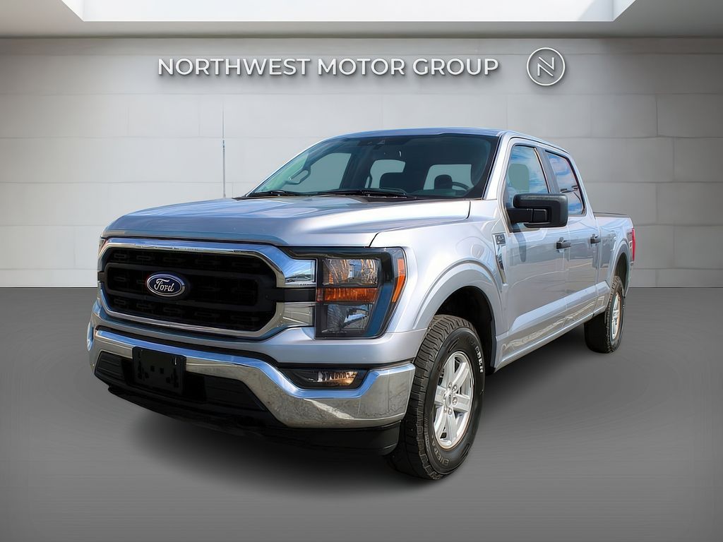 2023 Ford F-150 XLT photo 3
