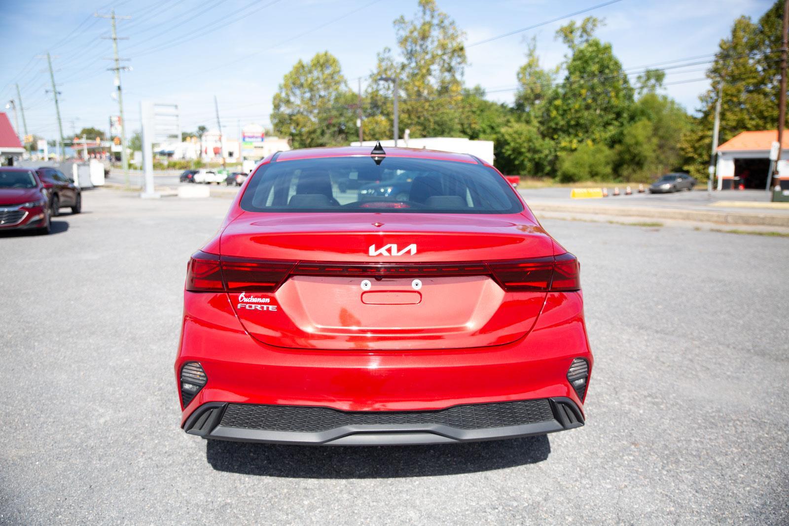 2024 Kia Forte LXS photo 4