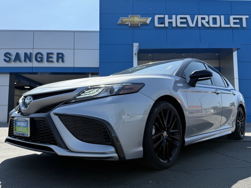 2021 Toyota Camry XSE photo 2