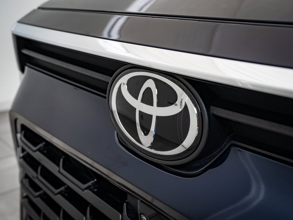 2024 Toyota Grand Highlander Limited photo 3