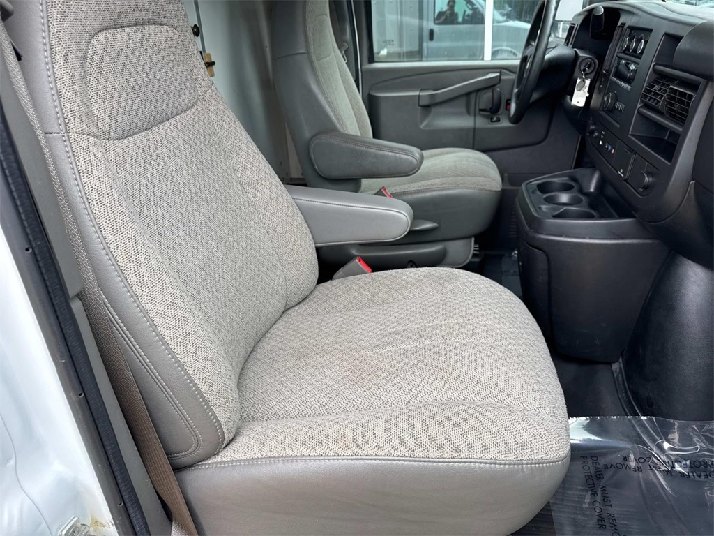 2019 Chevrolet Express 3500 Work Van photo 14