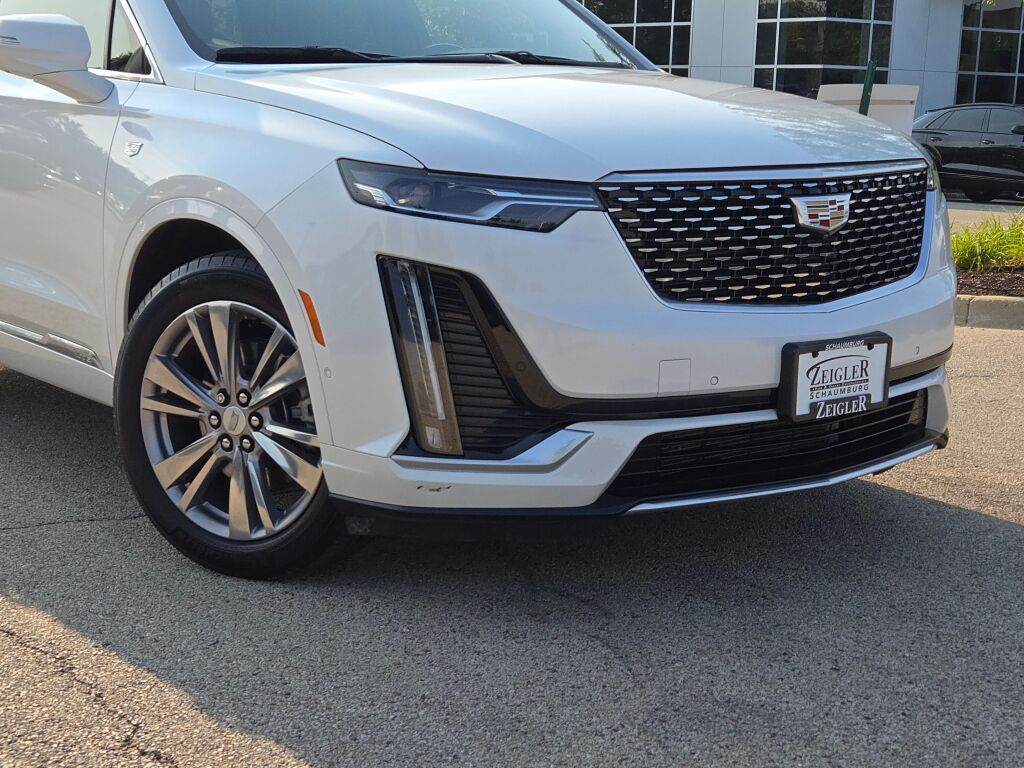 2024 Cadillac XT6 Premium Luxury photo 2