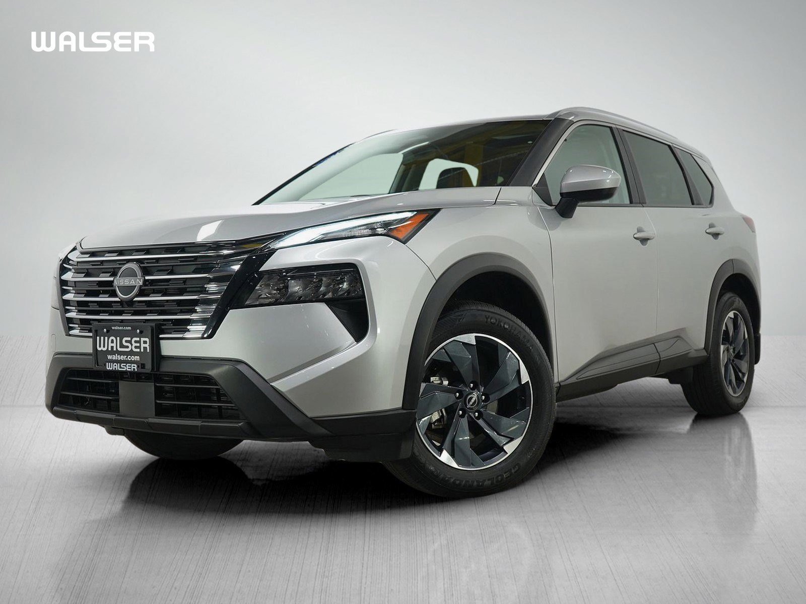 2024 Nissan Rogue SV's photo