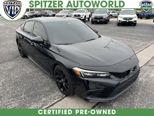 2024 Honda Civic Hatchback Sport's photo