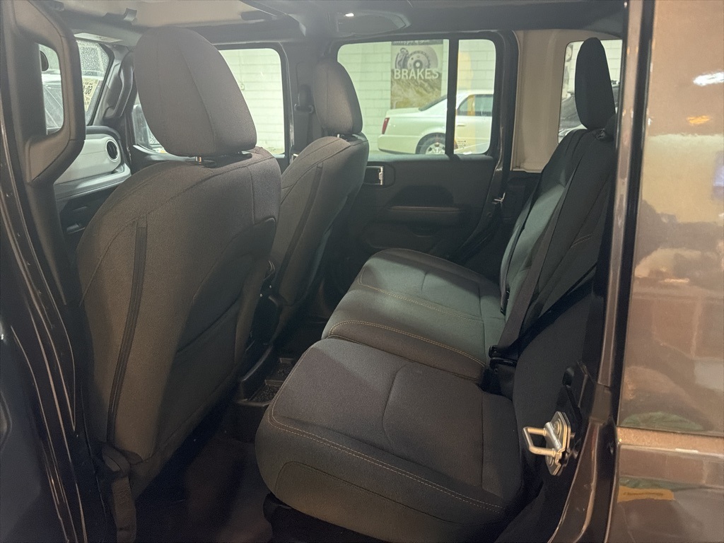 2025 JEEP WRANGLER - Image 8