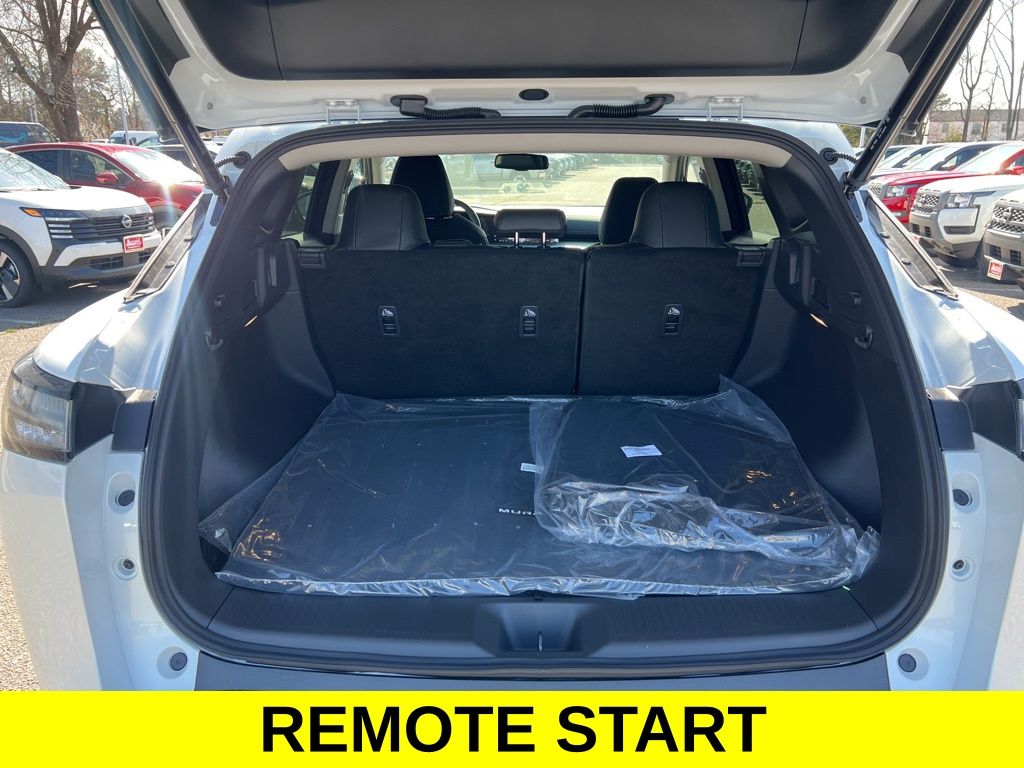 2025 Nissan Murano SL photo 13