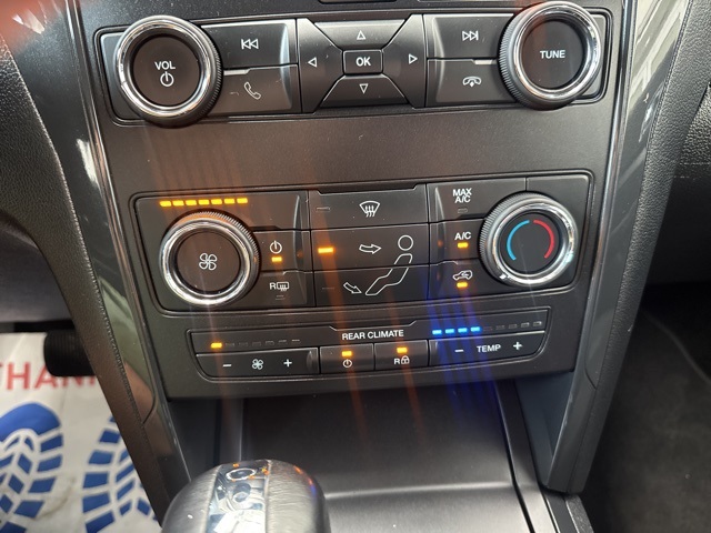 2019 Ford Explorer XLT photo 22
